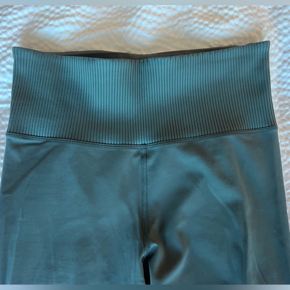 Vuori ribbed waist leggings sz small NWOT Blue/Green sea color - Picture 9 of 12